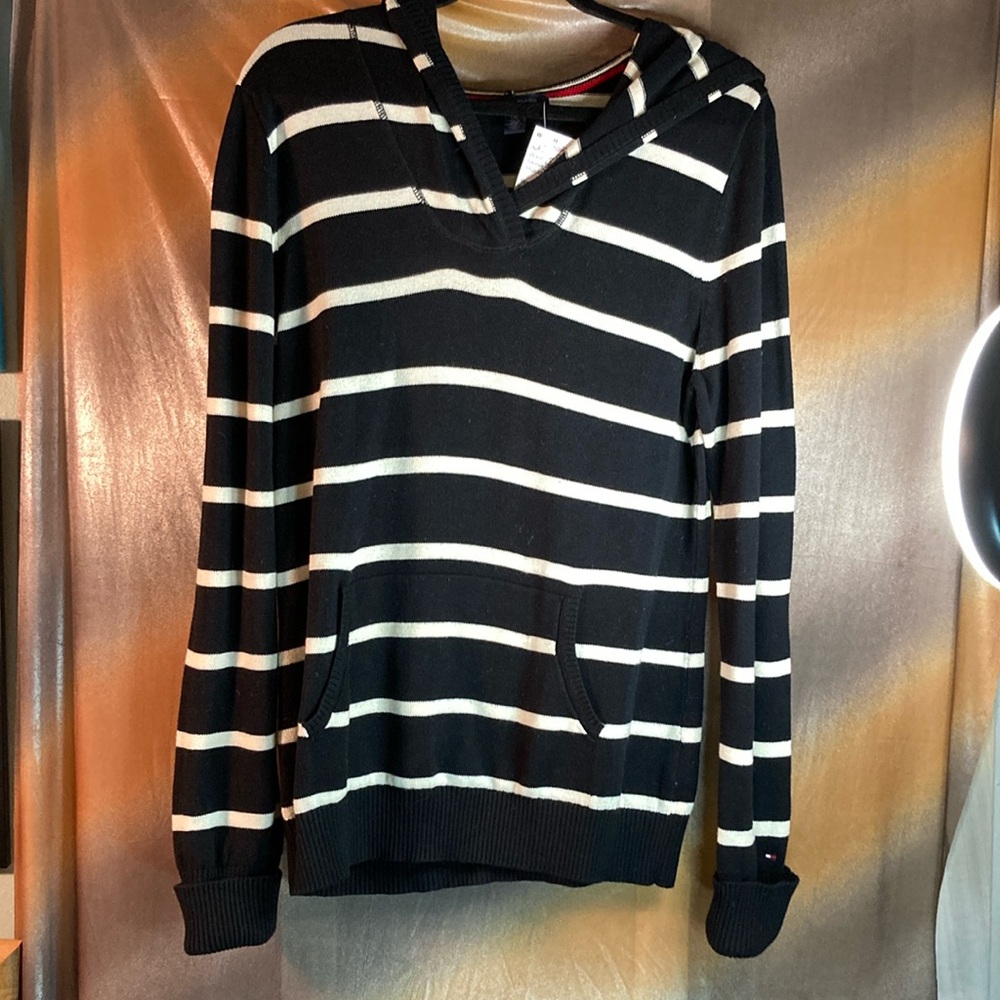 Tommy Hilfiger L black‎ white hoodie sweater with red patches. 42” chest 350